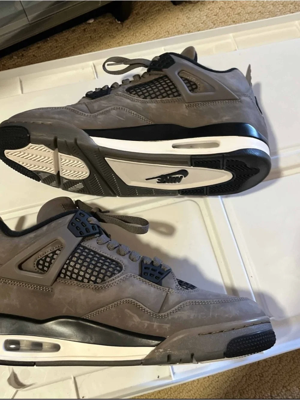 Nike Air Jordan 4 Retro Cave Stone Gray/Black Mid Top Sz 10.5 FV5029-200